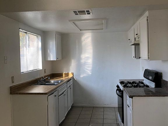 4th image of 1721 Conejo Dr APT 4