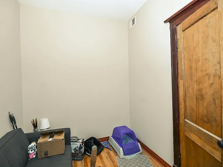 852 N Leavitt St #4 — Photo 13