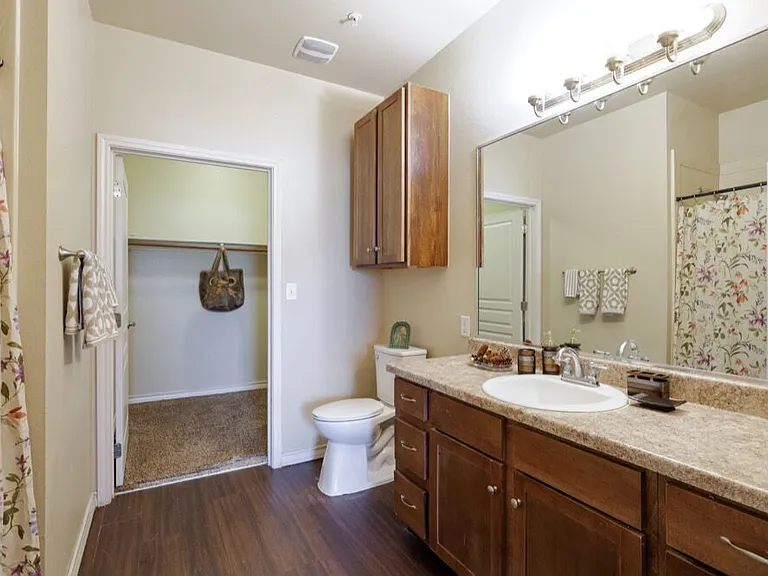 Live Oak Villas — Photo 13