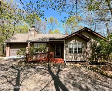 86 Mountainside Dr, Gouldsboro, PA, 18424