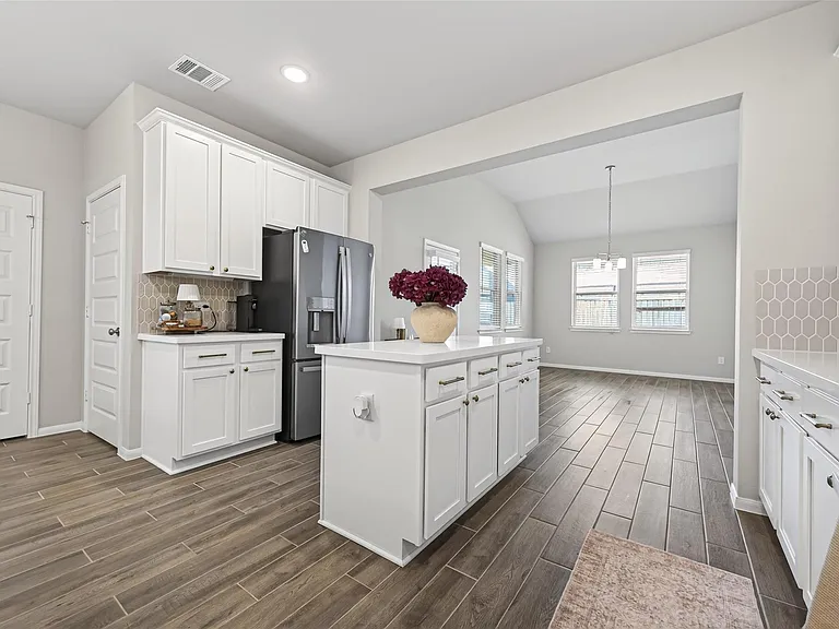 32226 Cedar Crest Dr — Photo 5