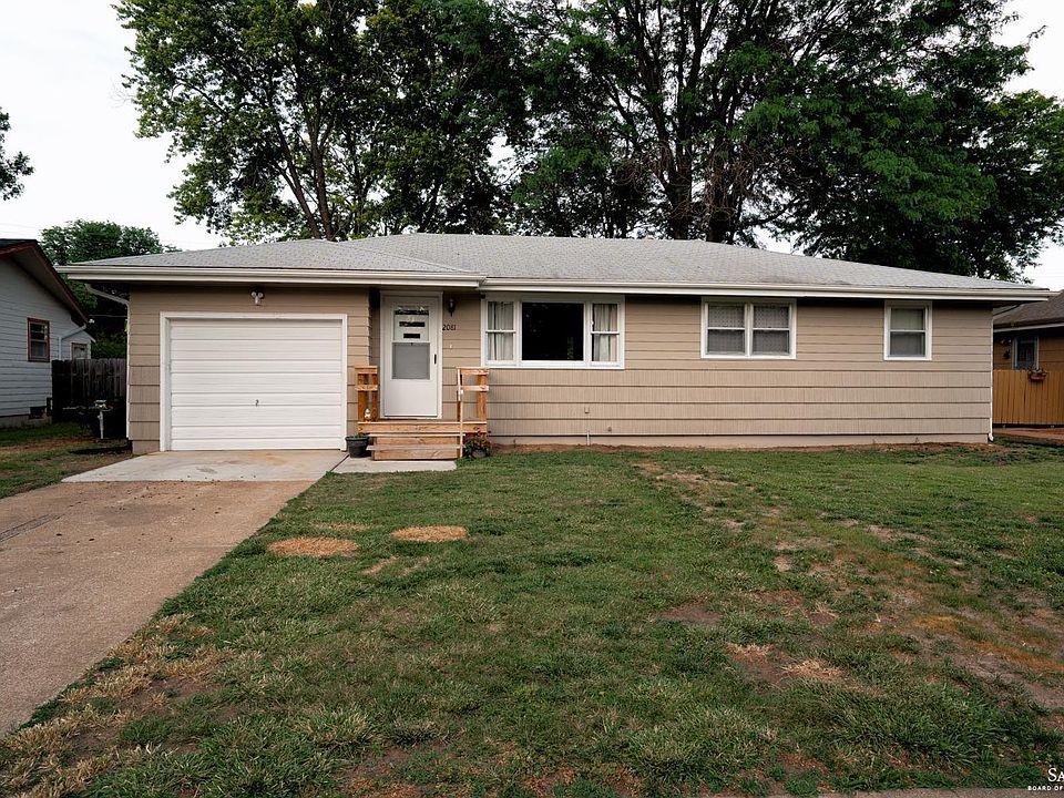 1st image of 2081 Wesley St