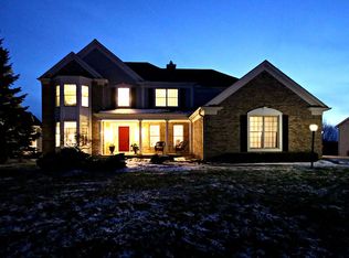 7326 Royal Ridge Ln SE, Caledonia, MI 49316