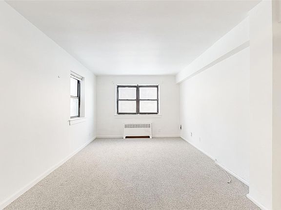 3rd image of 61 White Oak Street #2G