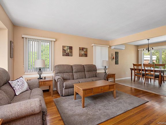 4th image of 117 Betty Road
