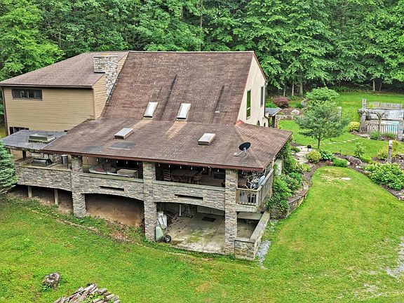 4th image of 516 Hill Rd