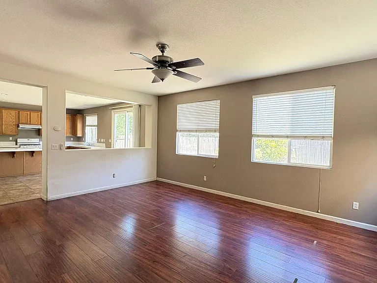 11557 Marissa Way — Photo 6