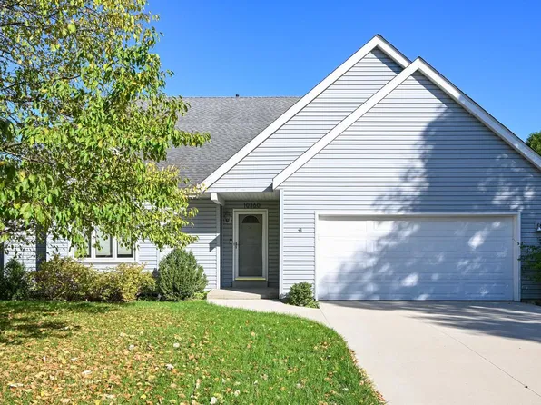 10360 S Mockingbird LANE, Oak Creek, WI 53154