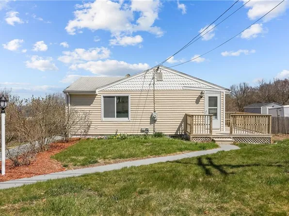 152 Lepes Rd, Tiverton, RI 02878