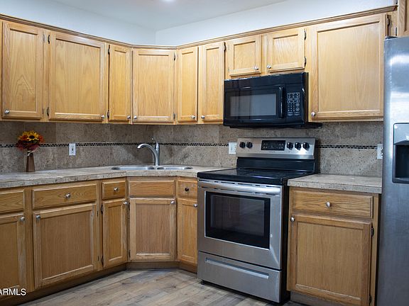 4th image of 1122 W SUNLAND Avenue