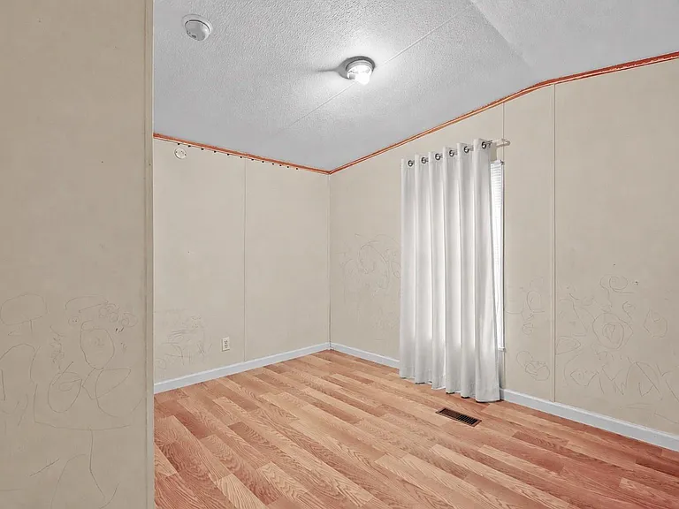 22521 West Rd — Photo 10