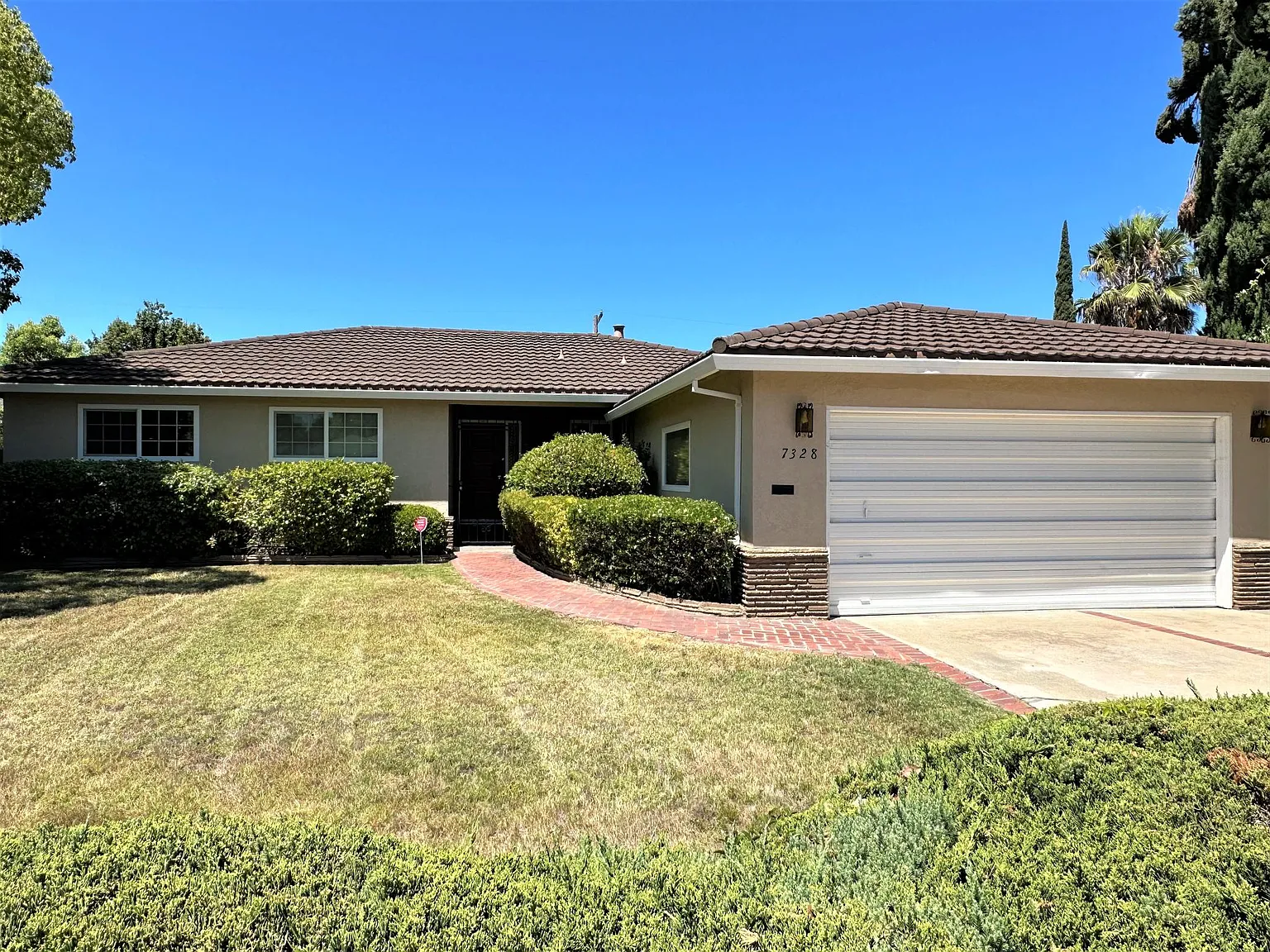 3 bed, 1573 sqft, $2,495 — Photo 3