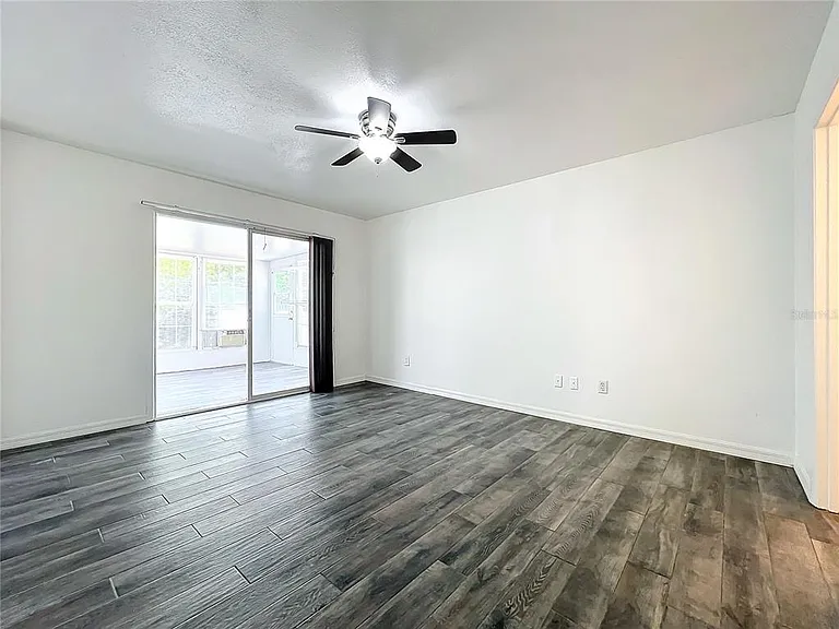 5716 Delano Ln — Photo 36