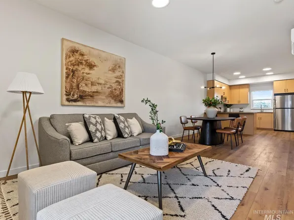 4334 N Mandas Ln, Garden City, ID 83714