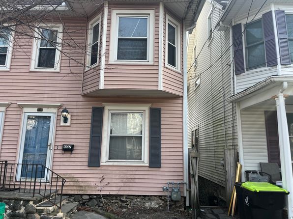 507 Thomas St, Stroudsburg, PA 18360