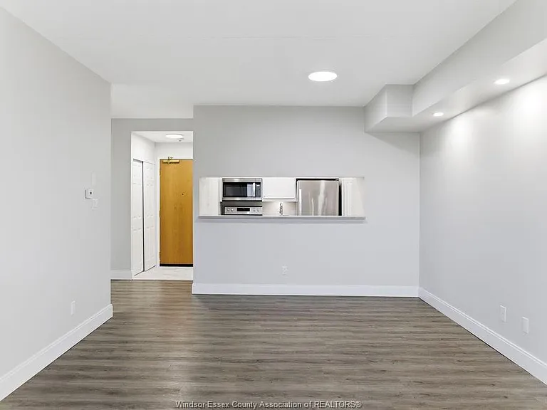 325 Village Grove Dr #409 — Photo 10