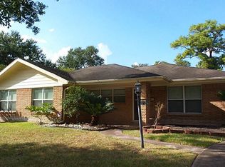 10328 Shadow Oaks Dr, Houston, TX 77043