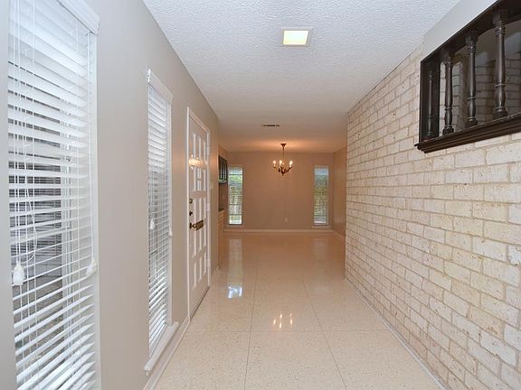 3rd image of 366 Tealwood Dr