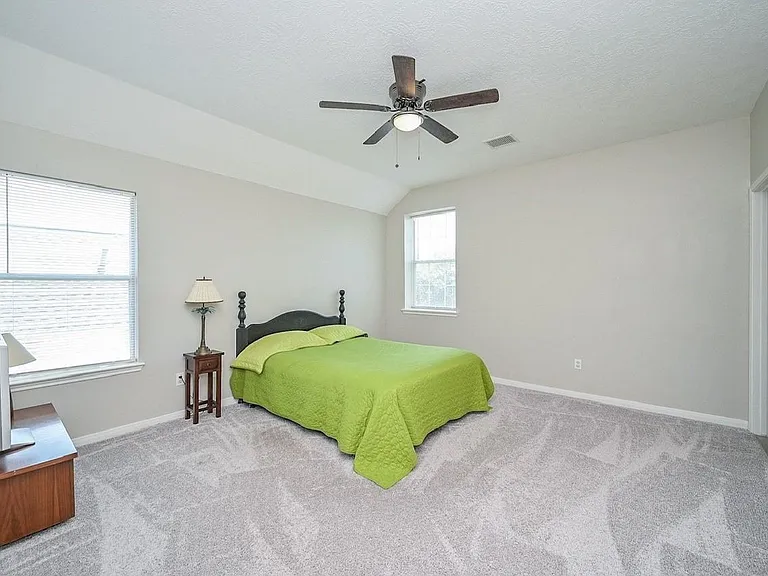 10607 Criswell Dr — Photo 13