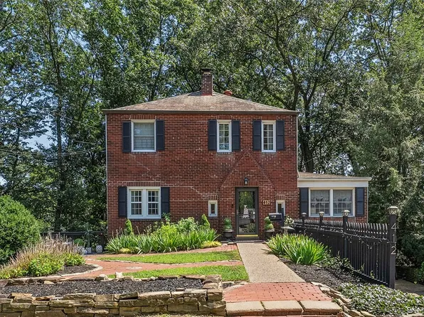 412 McClellan Dr, Pittsburgh, PA 15236