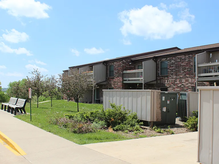 Alverno Apartments — Photo 9