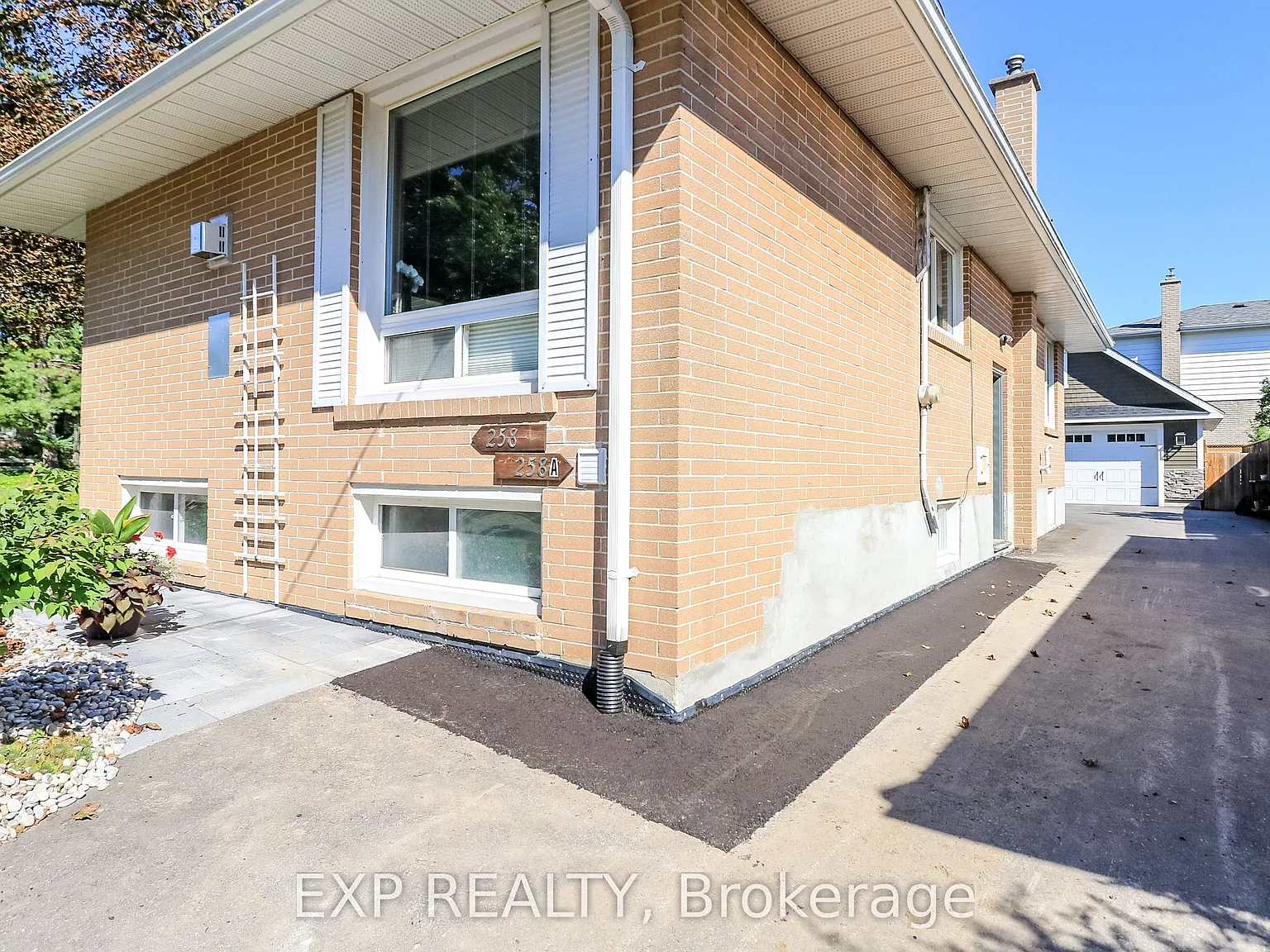 2 bed, $2,200 — Photo 2