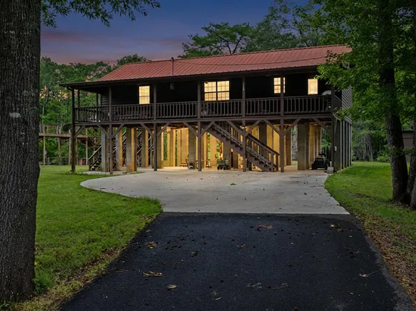 426 Private Road 7219, Jefferson, TX 75657
