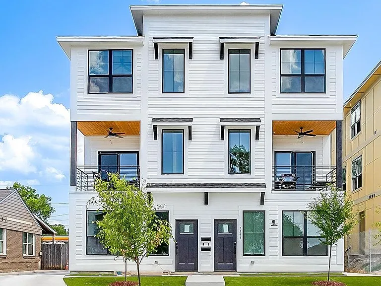 2341 Benbrook Blvd — Photo 38
