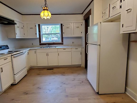 5th image of 612 Gladstone St #B