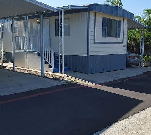 2nd image of 13601 Poinsettia Dr #1
