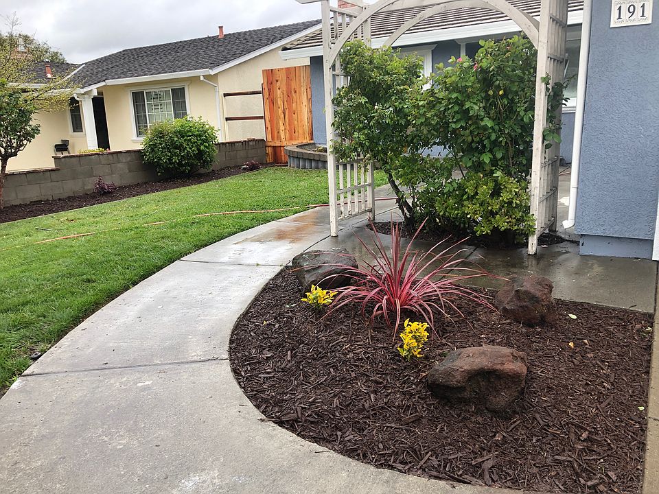 2nd image of 191 Bell Ave