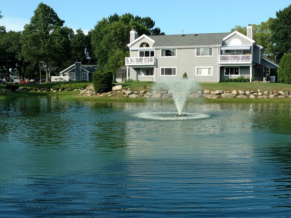 1st image of 218 River Dr