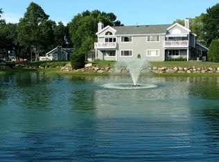 218 River Dr, Moriches, NY 11955