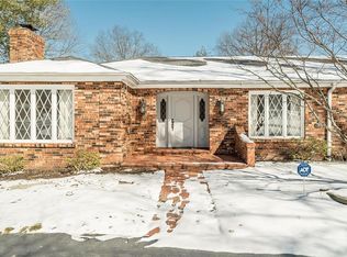 11701 Fallbrook Dr, Saint Louis, MO