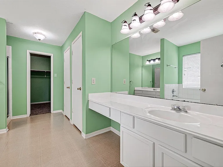 16102 Flatridge Ct — Photo 26