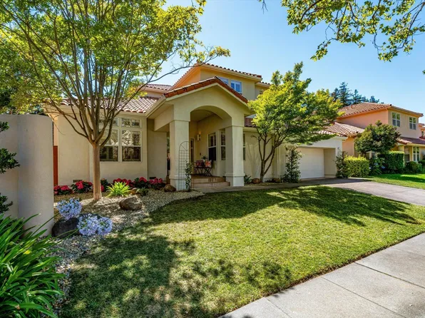 1 Emperor Way, Napa, CA 94558