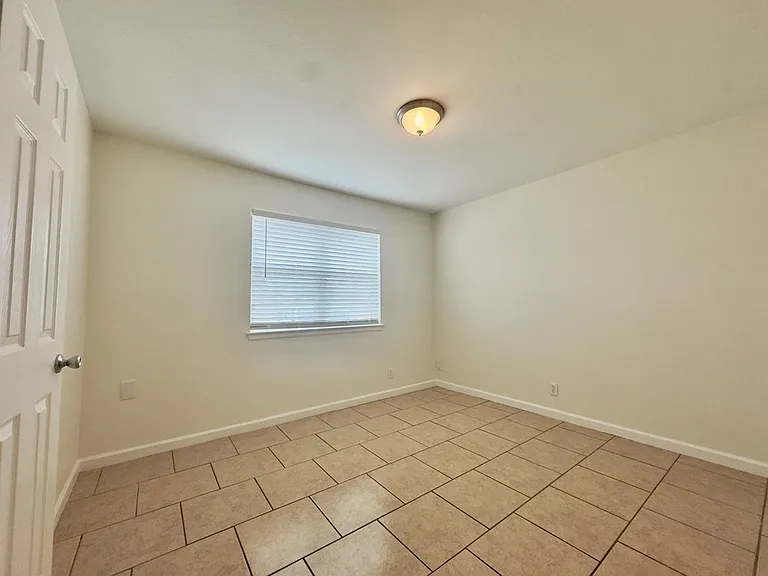 501 W Louisiana Ave #106 — Photo 9