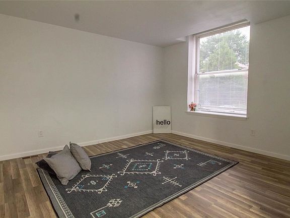 2nd image of 4221 Blaine Ave