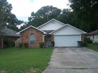593 Desert Oak Dr, Pensacola, FL 32514