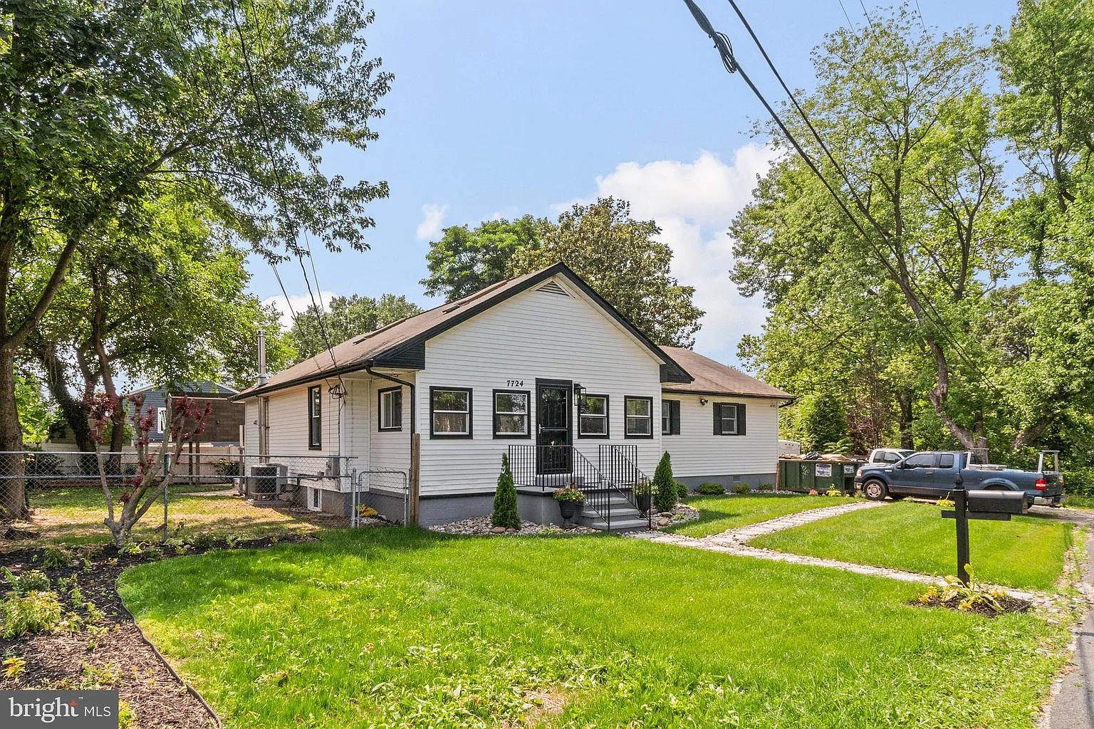 7724 Central Ave photo 1
