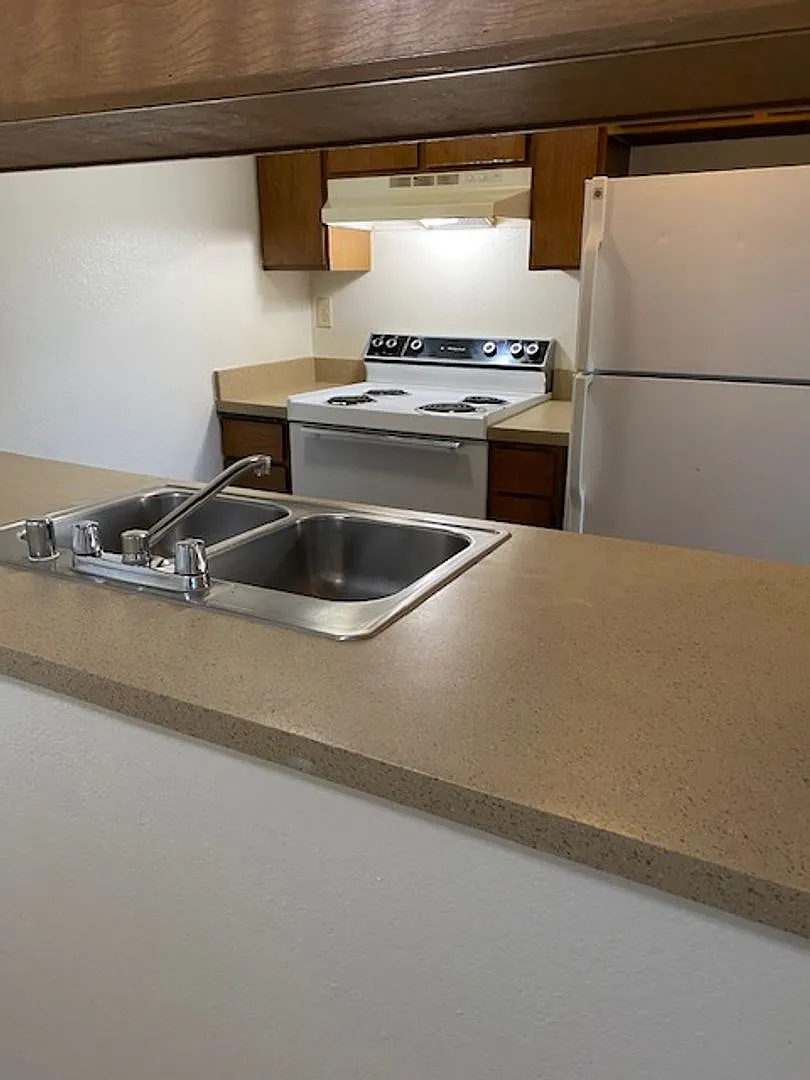 3900 El Potrero Lane #3 -Apartment — Photo 1