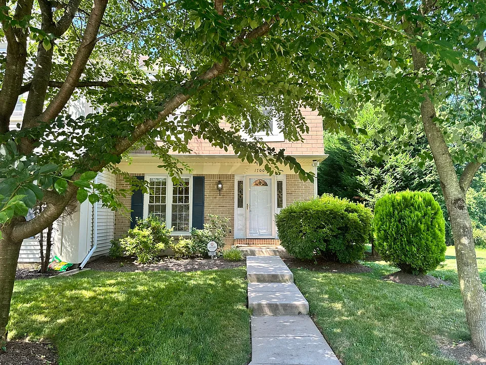 17001 Catalpa Ct