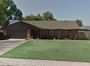 2409 Corbin Ln, Clinton, OK 73601