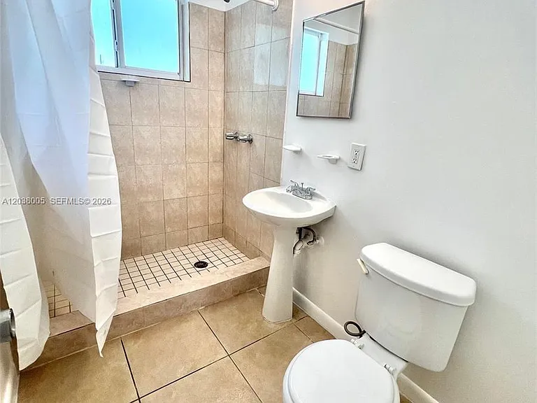 692 NE 85th St #5 — Photo 5