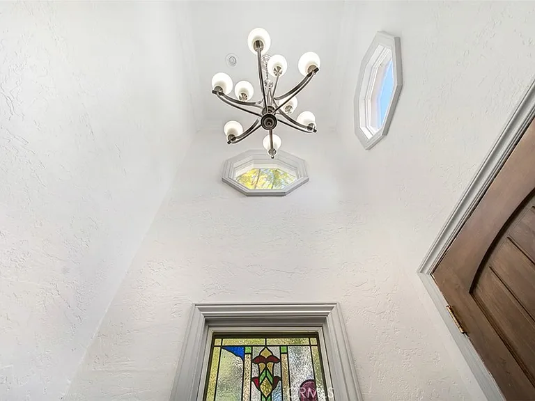 8848 Ashcroft Ave — Photo 8