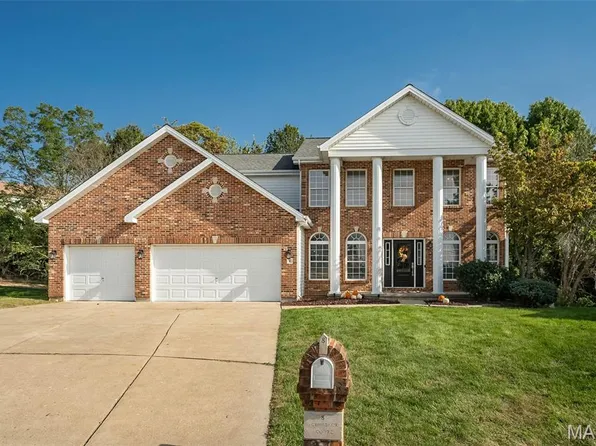 8 Chandler Ct, Saint Charles, MO 63303