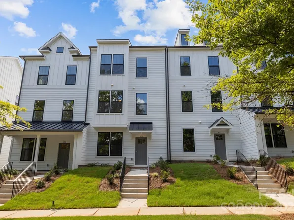 647 District Ct #15, Fort Mill, SC 29708