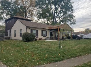 21 Greenwood Dr, Mooresville, IN