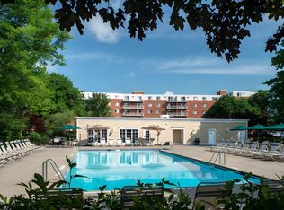 420 Sand Creek Rd #275, Albany, NY 12205