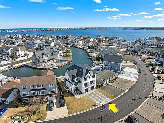 4th image of 1755 Bay Isle Drive